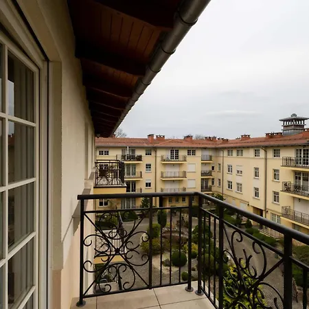 Large Victus In With 2 Terraces Parking And Bathtub By Renters Apartamento *